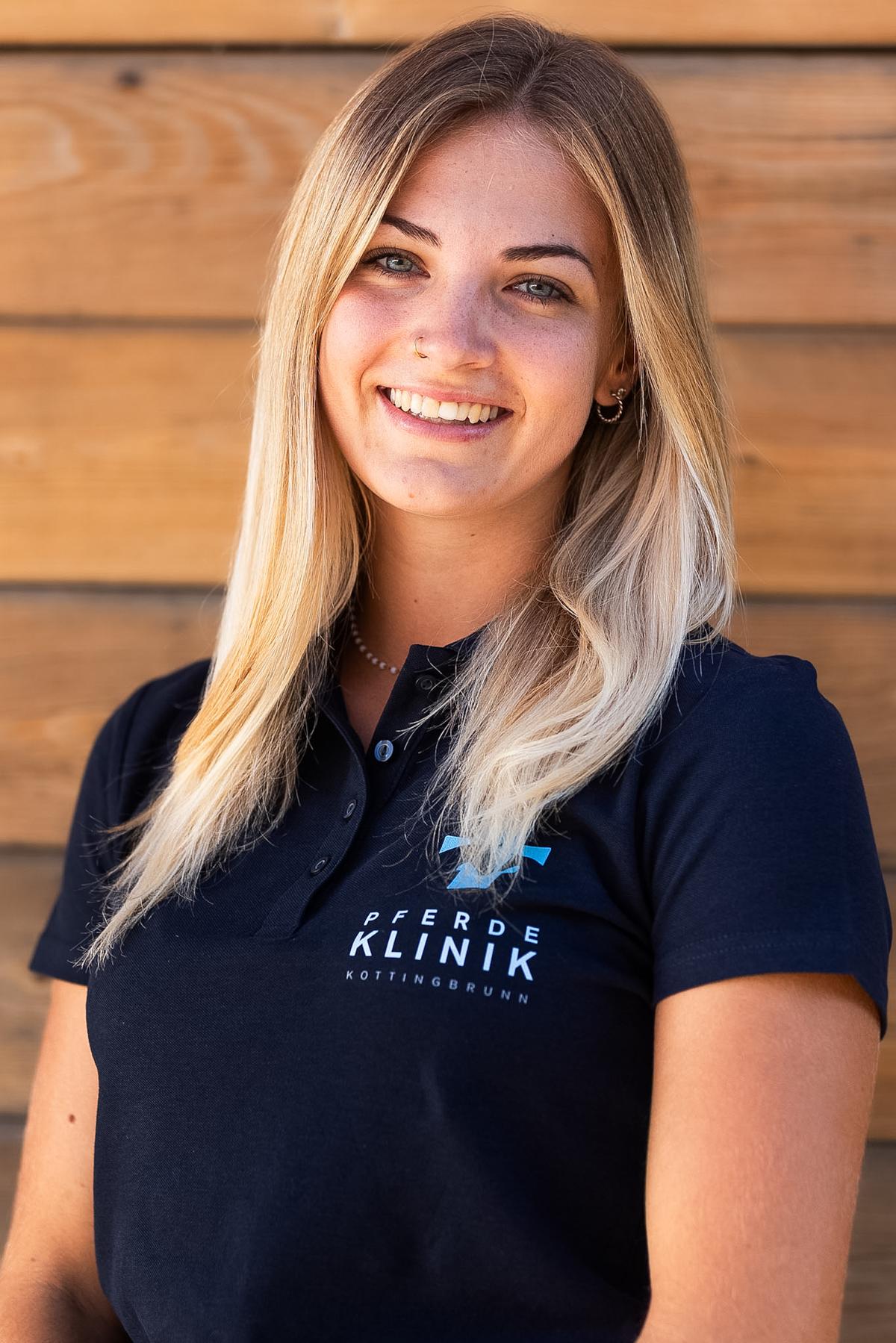 TEAM KLEINTIERPRAXIS 11 Leonie Pfneiszl, Lehrling Kottingbrunn